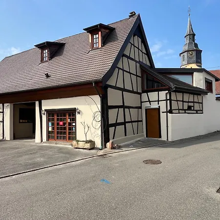 Duplex Rénové Avec Terrasse Privative à 10 Mm De Colmar Et Eguisheim, à 2 Mm Du Grand Axe Autoroutier Strasbourg Mulhouse